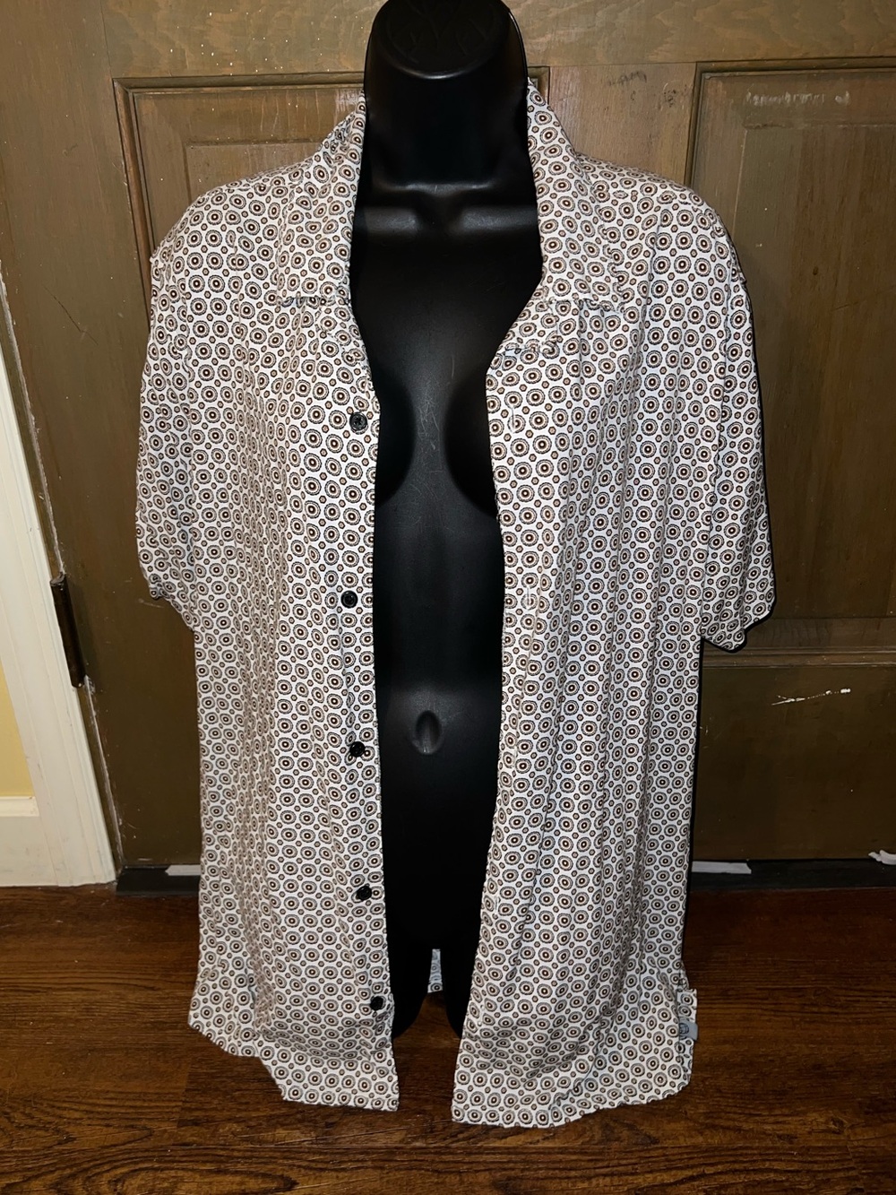Free Planet White Button Up Coastal Casual Shirt Brown Geometric Print Size XL